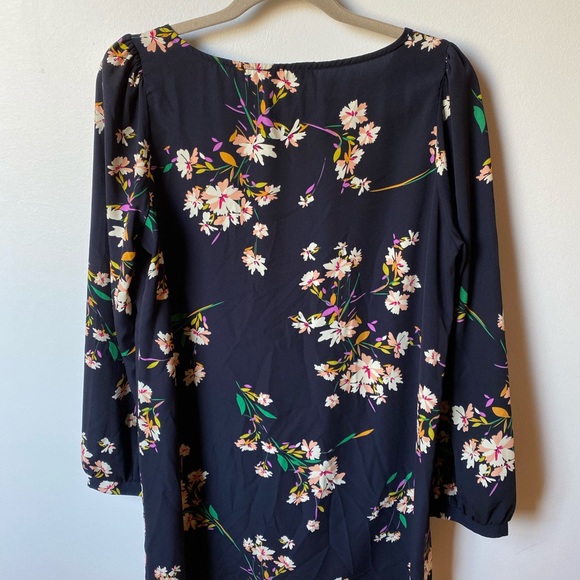 Lulu’s Floral Shift Dress - Picture 3 of 3